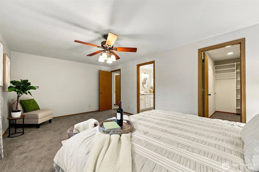 Property photo for 7016 Glen Terra Court Se, Lacey photo 15