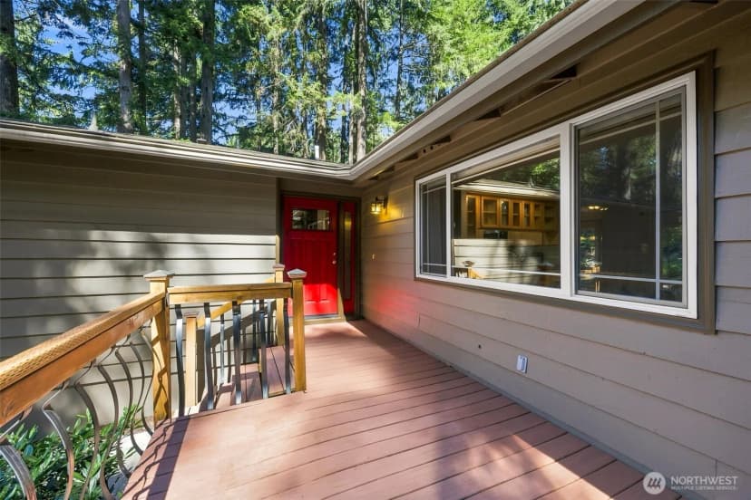 Property photo for 7016 Glen Terra Court Se, Lacey photo 2