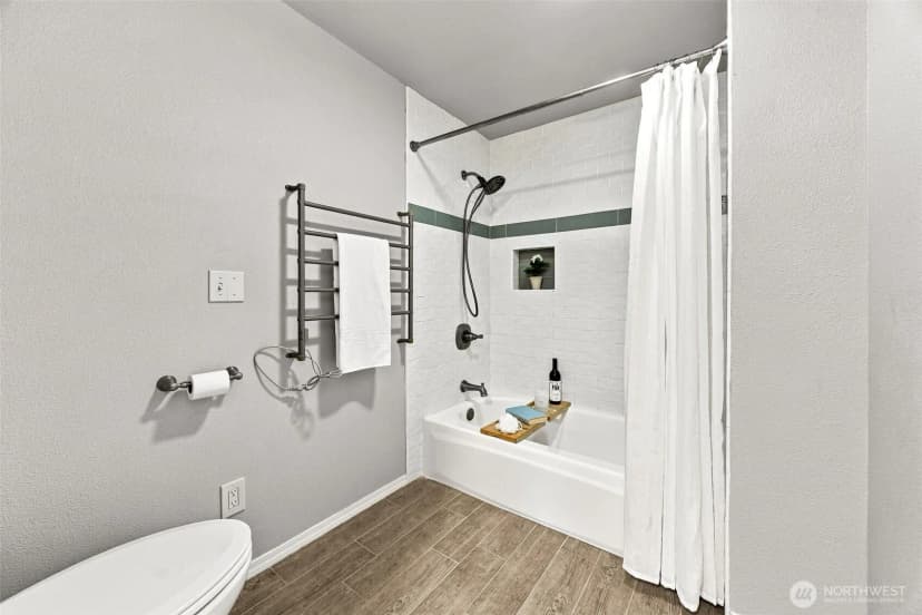 Property photo for 7016 Glen Terra Court Se, Lacey photo 17