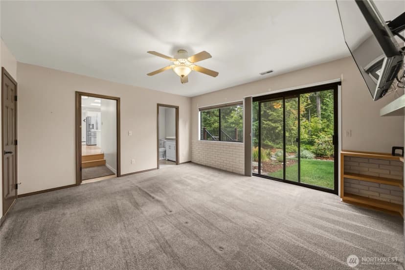 Property photo for 21839 Se 221st Street, Maple Valley photo 9