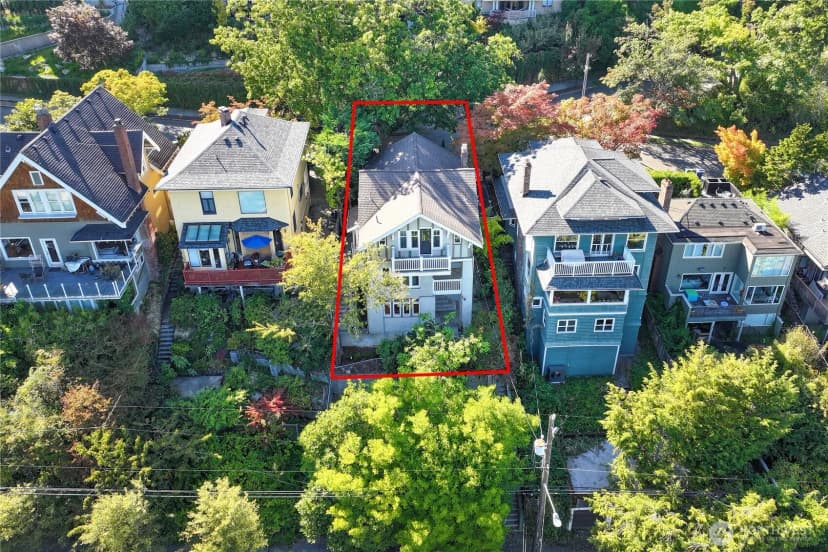 Property photo for 1140 23rd Avenue E, Seattle photo 31