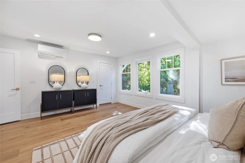 Property photo for 1140 23rd Avenue E, Seattle photo 17