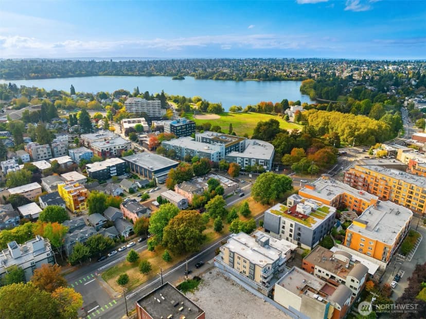 Property photo for 432 Ne Ravenna Boulevard #401, Seattle photo 25
