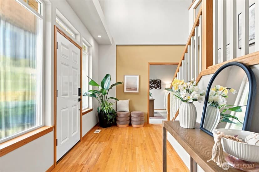 Property photo for 18001 81st Lane Ne, Kenmore photo 16