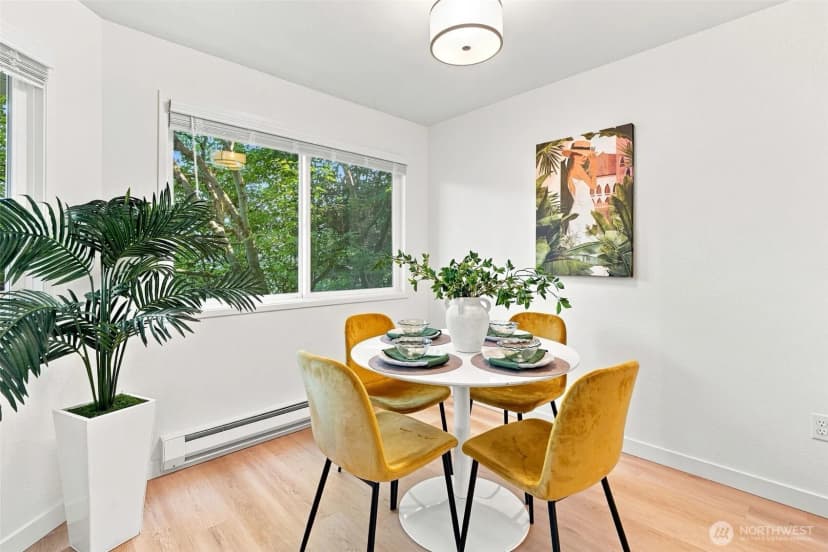 Property photo for 4187 W Lake Sammamish Parkway Se #b207, Bellevue photo 6