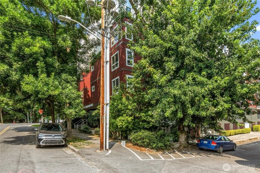 Property photo for 2805 Ne 125th Street #204, Seattle photo 16