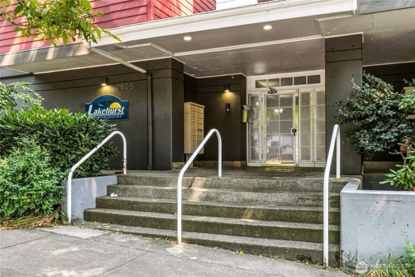 Property photo for 2805 Ne 125th Street #204, Seattle photo 14