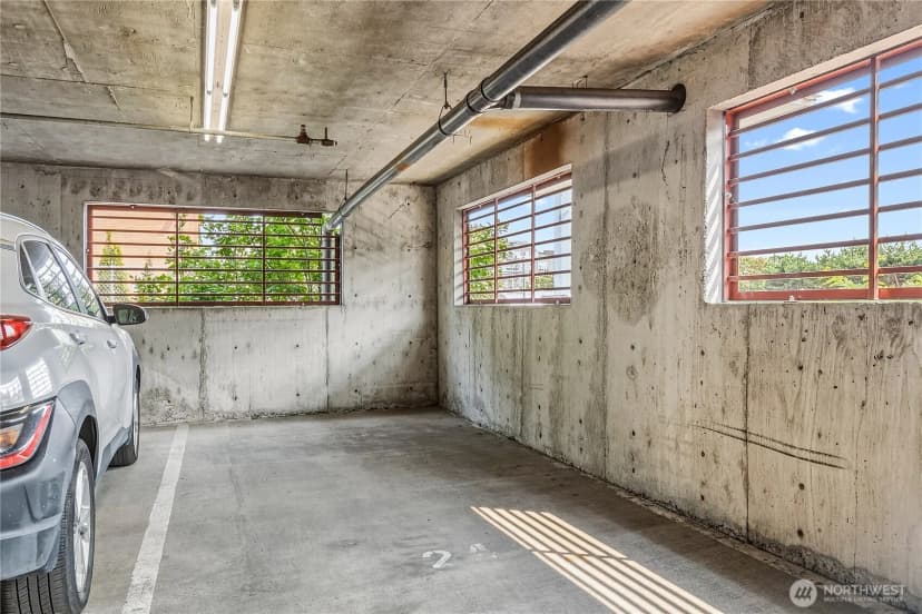 Property photo for 2805 Ne 125th Street #204, Seattle photo 17