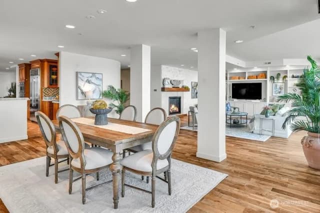 Property photo for 1374 Alki Avenue Sw #400, Seattle photo 5