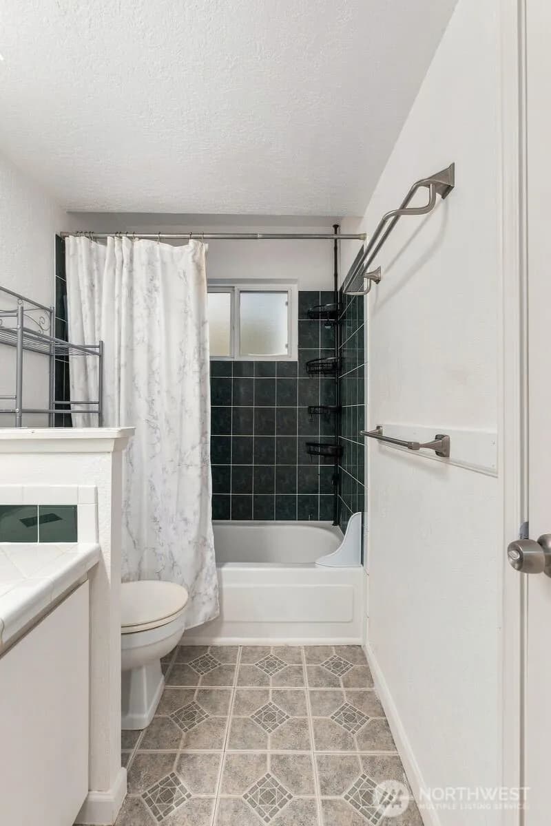 Property photo for 14010 Juanita Drive Ne #c6, Kirkland photo 13