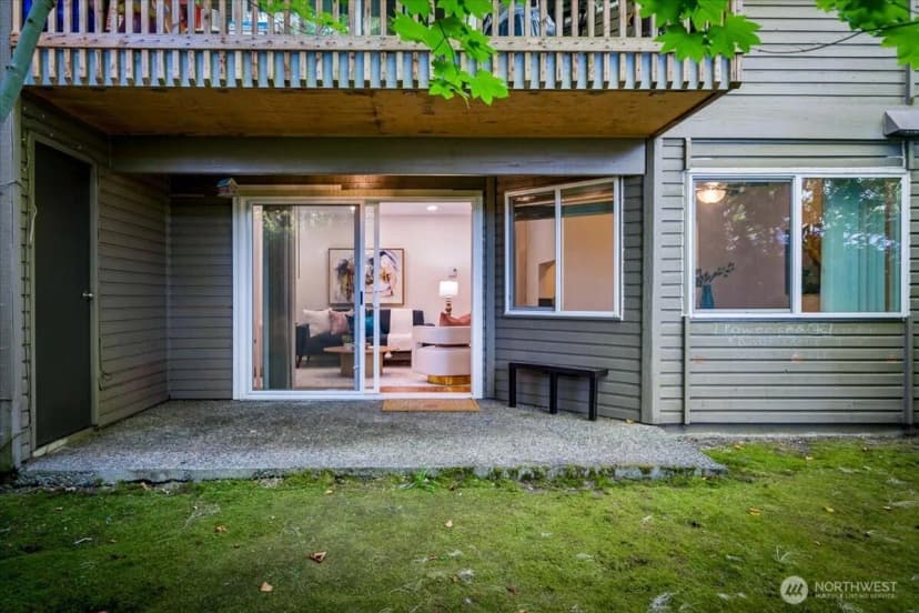 Property photo for 14620 Ne 35th Street #106, Bellevue photo 25