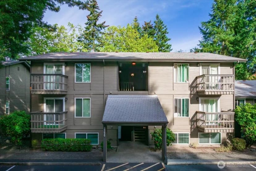 Property photo for 14620 Ne 35th Street #106, Bellevue photo 27