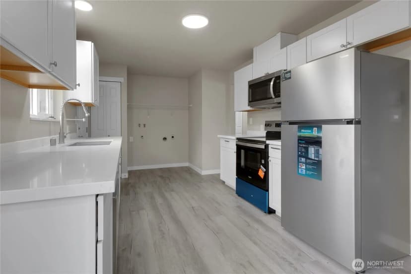 Property photo for 117 176th St E, Spanaway photo 13