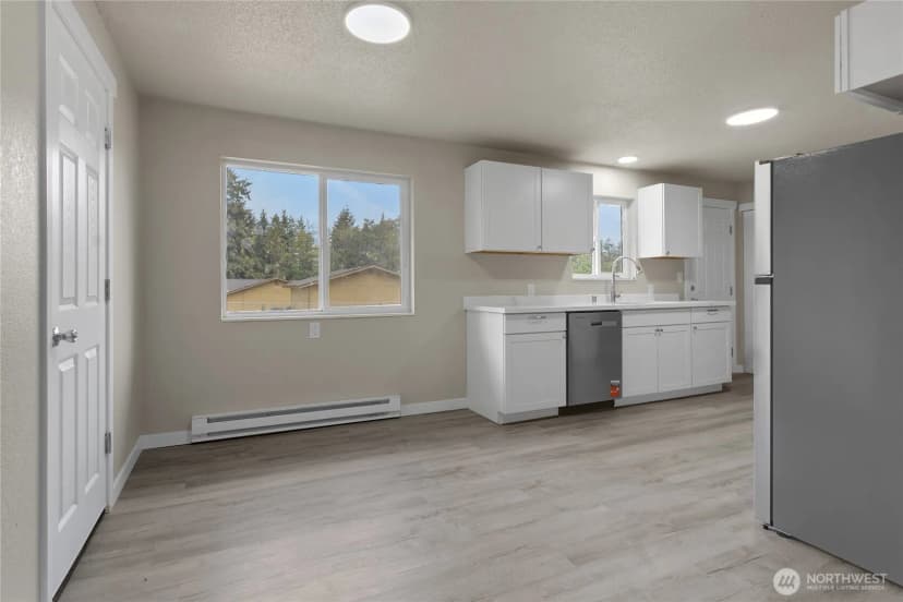 Property photo for 117 176th St E, Spanaway photo 12