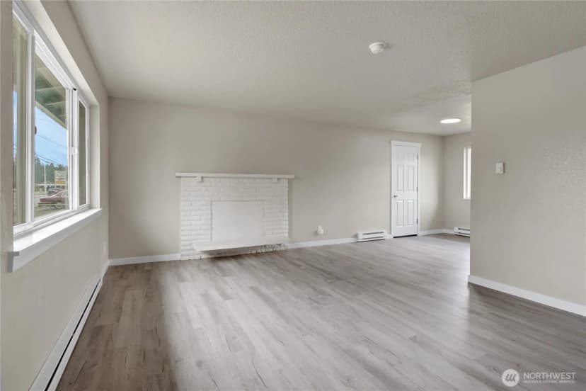 Property photo for 117 176th St E, Spanaway photo 7