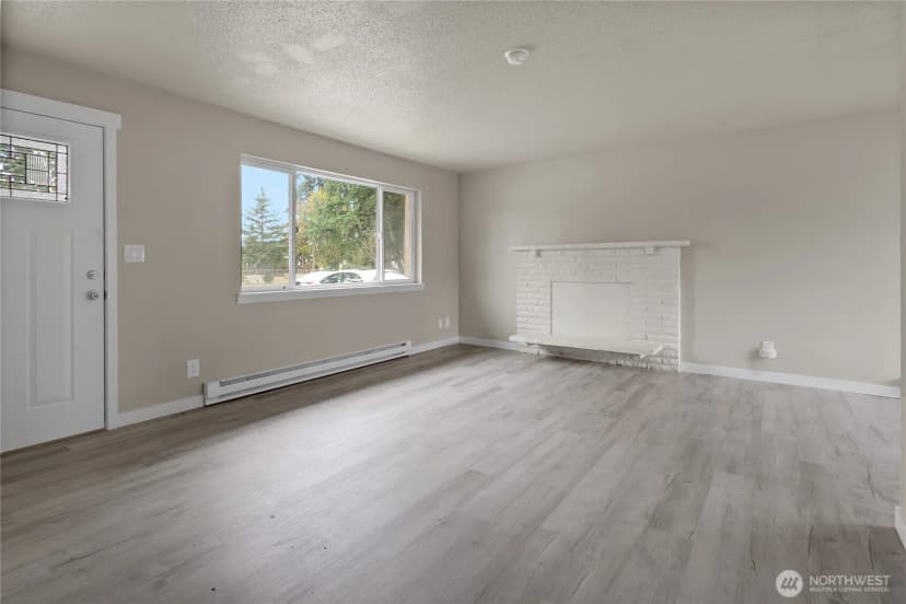 Property photo for 117 176th St E, Spanaway photo 8