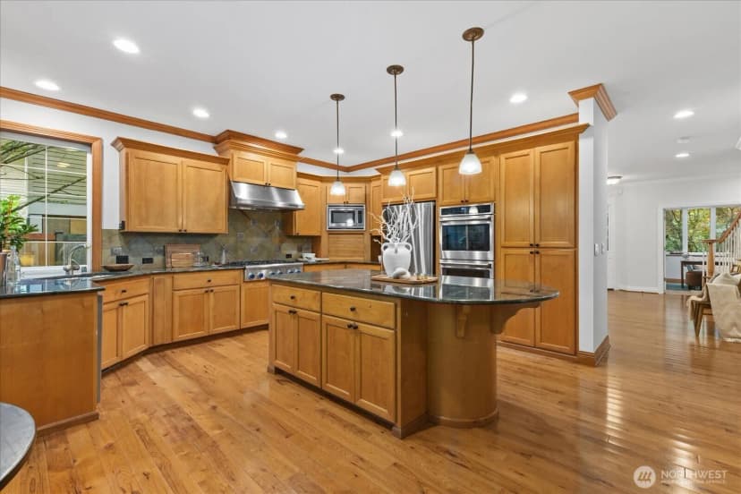 Property photo for 11664 168th Court Ne, Redmond photo 34