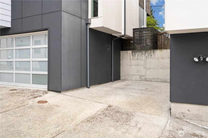Property photo for 4440 Renton Avenue S, Seattle photo 37