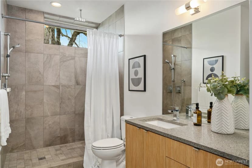 Property photo for 4440 Renton Avenue S, Seattle photo 17