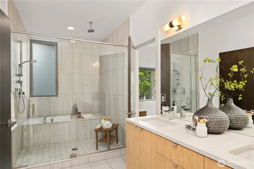 Property photo for 4440 Renton Avenue S, Seattle photo 28