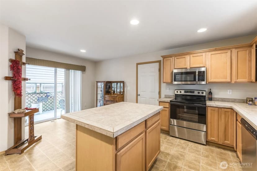 Property photo for 18311 96th Avenue E, Puyallup photo 7