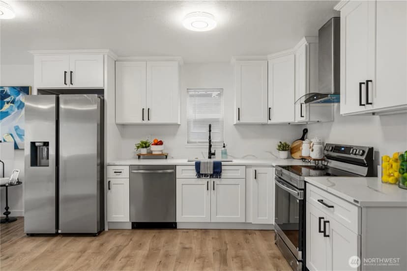 Property photo for 535 Morris Avenue S, Renton photo 8