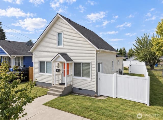 Property photo for 535 Morris Avenue S, Renton