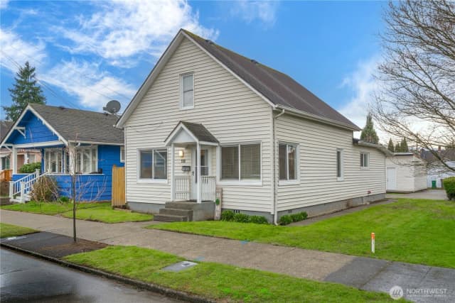 Property photo for 535 Morris Avenue S, Renton photo 2