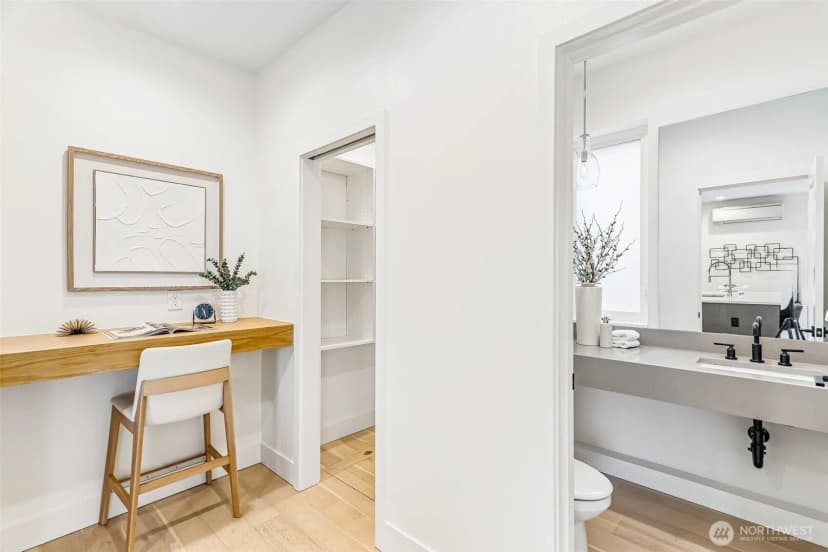 Property photo for 4128 3rd Avenue Nw, Seattle photo 11