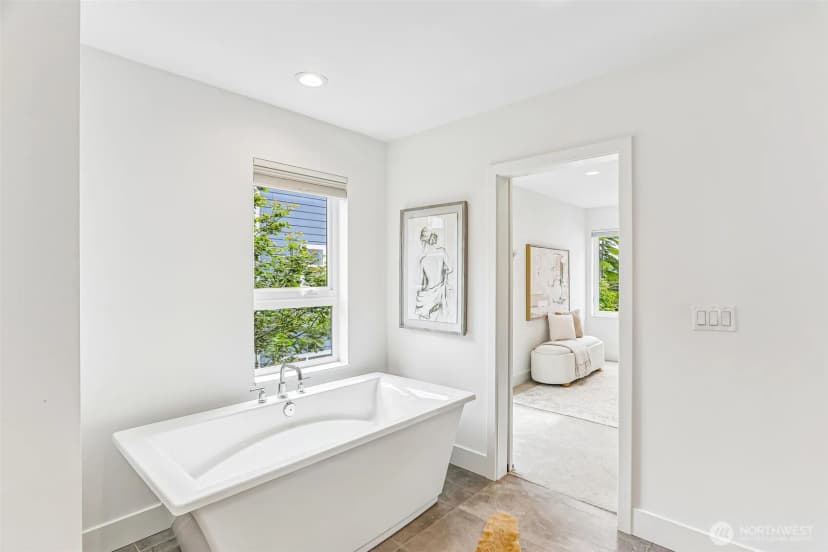 Property photo for 4128 3rd Avenue Nw, Seattle photo 17