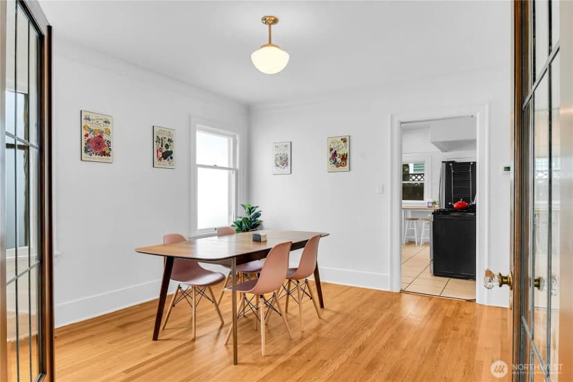Property photo for 1916 11th Avenue W, Seattle photo 6