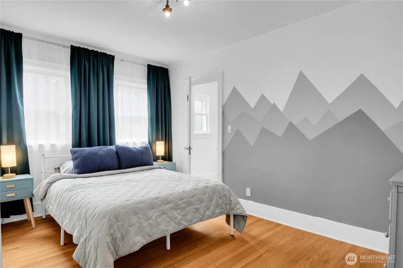 Property photo for 1916 11th Avenue W, Seattle photo 10