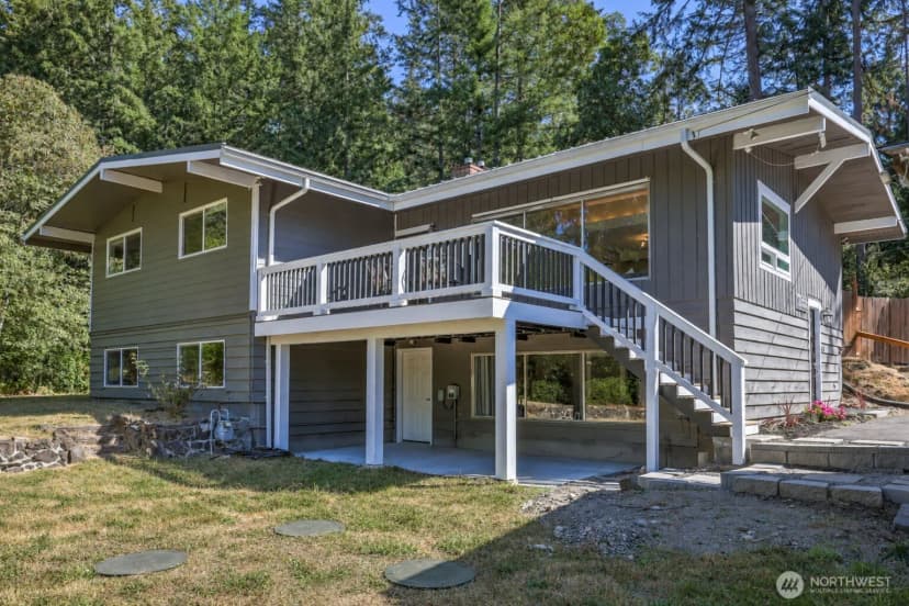 Property photo for 1868 Nw Palmer Lane, Bremerton