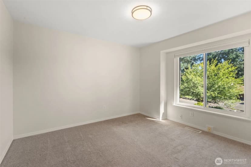Property photo for 10020 100th Avenue Sw, Lakewood photo 26