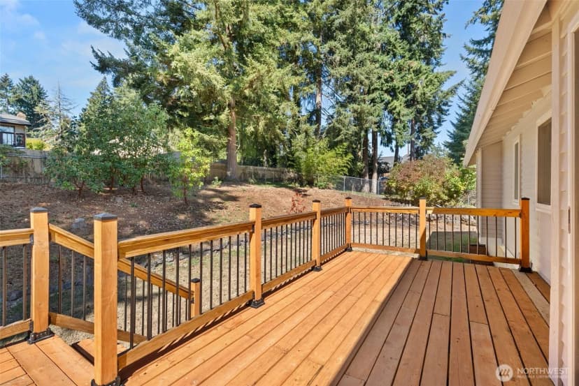 Property photo for 10020 100th Avenue Sw, Lakewood photo 38