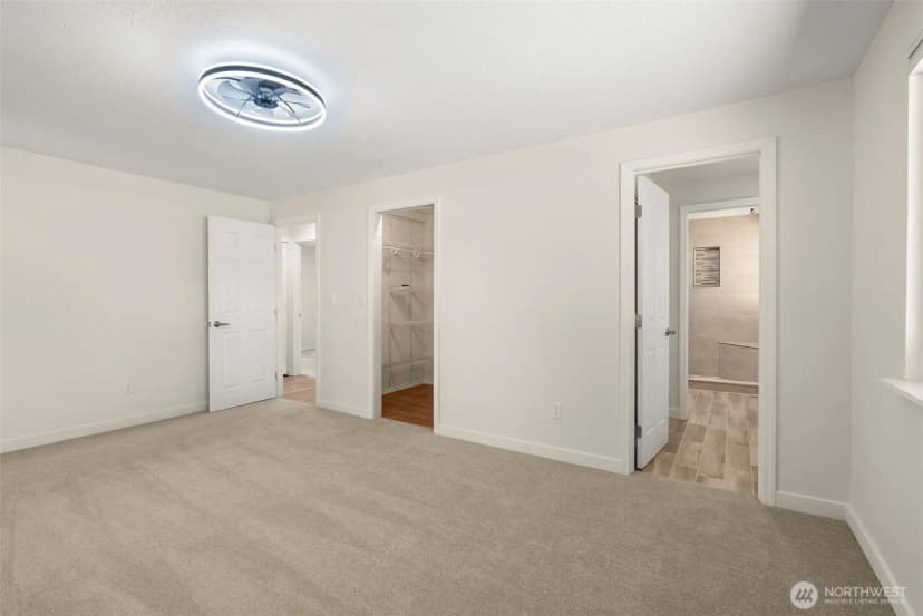 Property photo for 10020 100th Avenue Sw, Lakewood photo 23