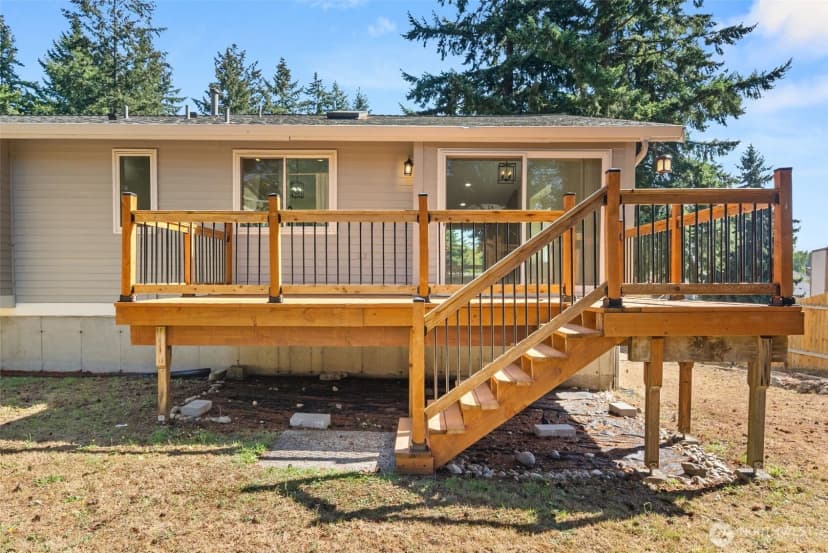 Property photo for 10020 100th Avenue Sw, Lakewood photo 37