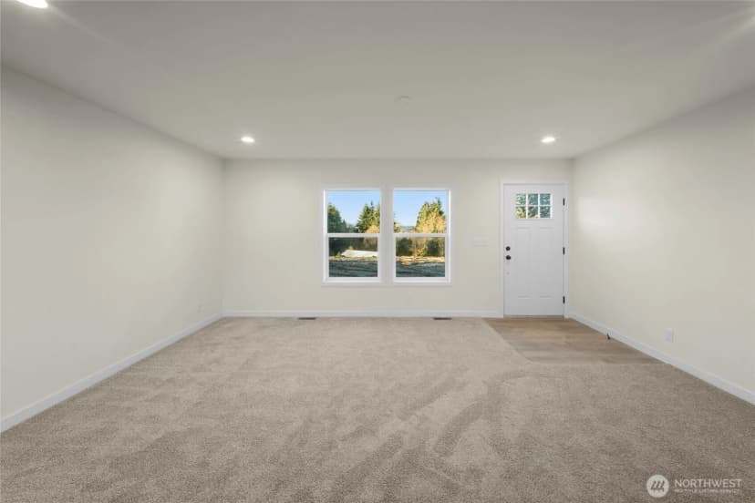Property photo for 18814 8th Avenue E, Spanaway photo 8