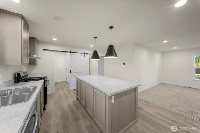 Property photo for 18814 8th Avenue E, Spanaway photo 15