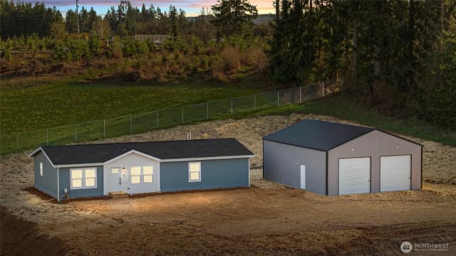 Property photo for 18814 8th Avenue E, Spanaway photo 2