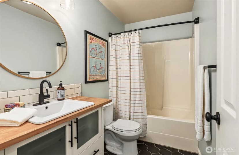 Property photo for 12305 Meridian Avenue S ##17, Everett photo 32
