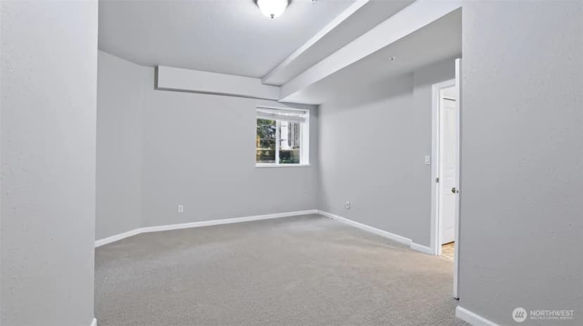 Property photo for 2840 139th Avenue Se #30, Bellevue photo 34