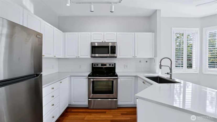 Property photo for 2840 139th Avenue Se #30, Bellevue photo 18