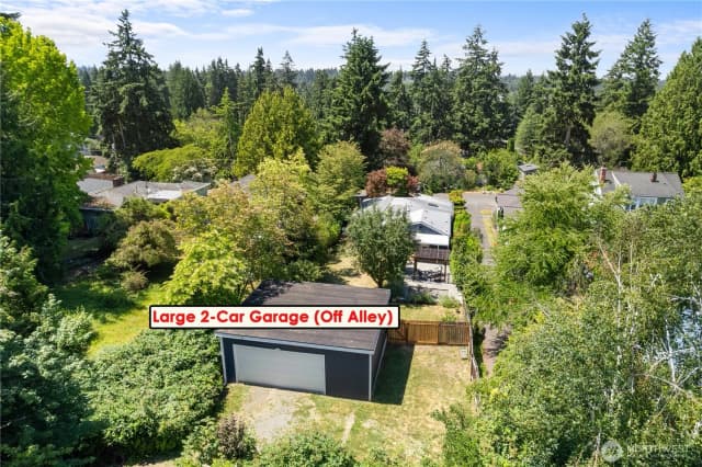 Property photo for 12032 38th Avenue Ne, Seattle photo 4