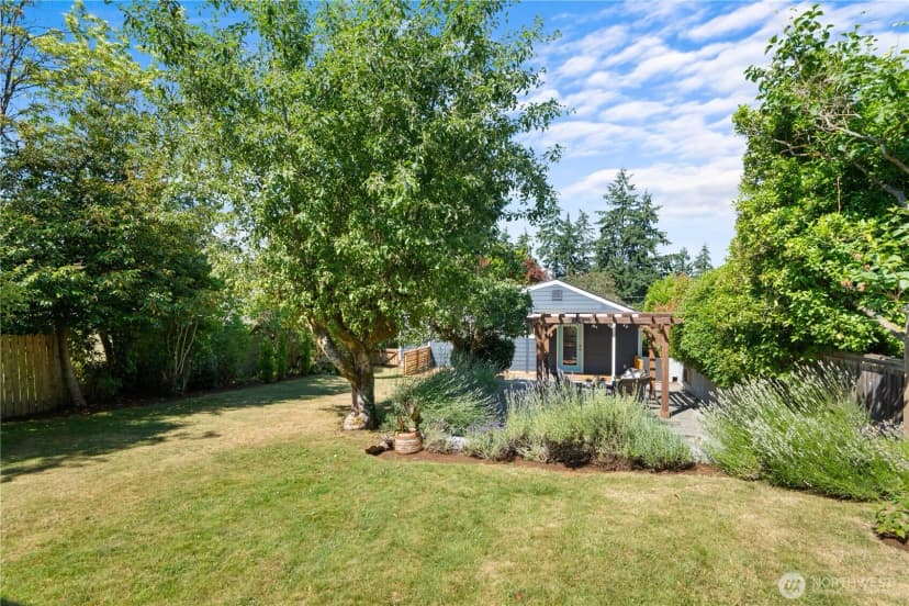 Property photo for 12032 38th Avenue Ne, Seattle photo 33