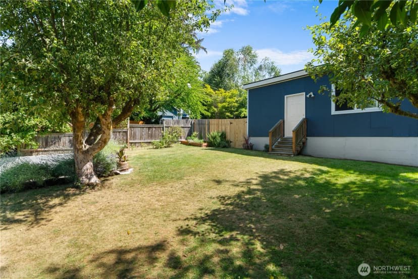 Property photo for 12032 38th Avenue Ne, Seattle photo 34