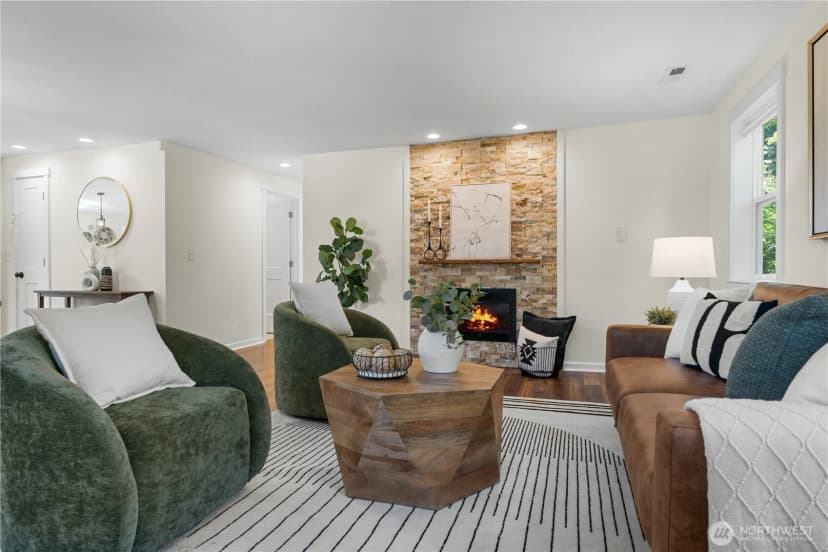 Property photo for 12032 38th Avenue Ne, Seattle photo 18