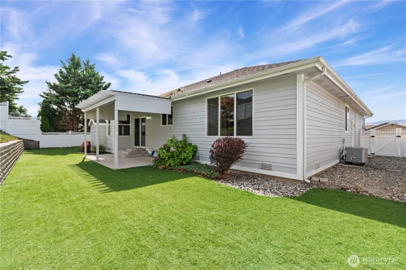 Property photo for 25 S Mandolin Avenue, East Wenatchee photo 28
