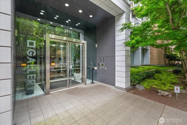Property photo for 2911 2nd Avenue #506, Seattle photo 4
