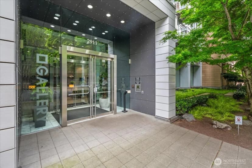 Property photo for 2911 2nd Avenue #506, Seattle photo 4